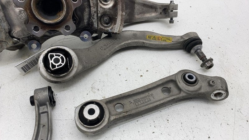 2018-2020 BMW 530e Front Left Spindle Knuckle w/ Upper & Lower Control