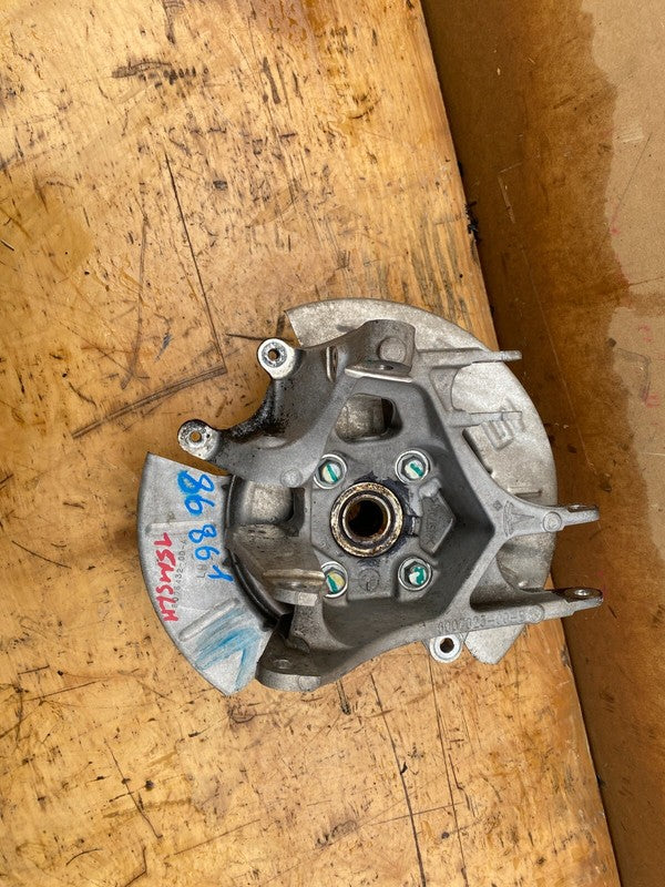 600643200A ⭕ 12-15 Model S Rear Driver Side Spindle Knuckle w/ Wheel Hub Left 6006432-00-A