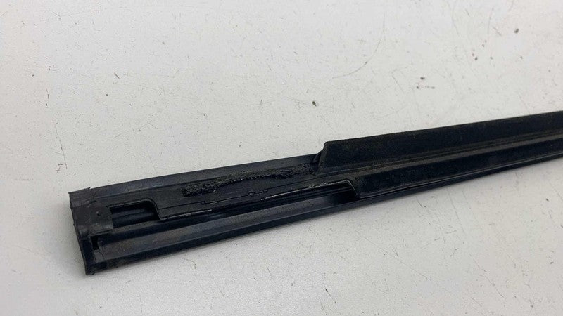 ⭕ 2017-2025 Chrysler Pacifica Front Driver Side Door Window Belt Molding Left LH