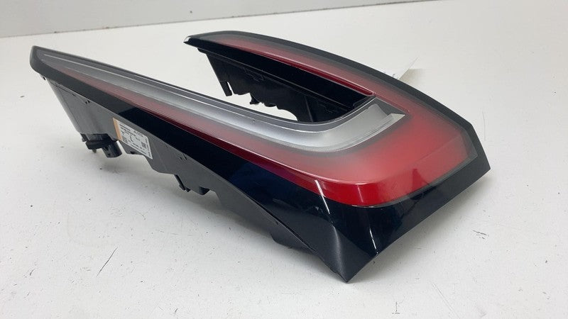 1691498-00-F ⭕ 24-25 Model 3 Rear Driver Side Taillight Quarter Tail Lamp Left 1691498-00-F