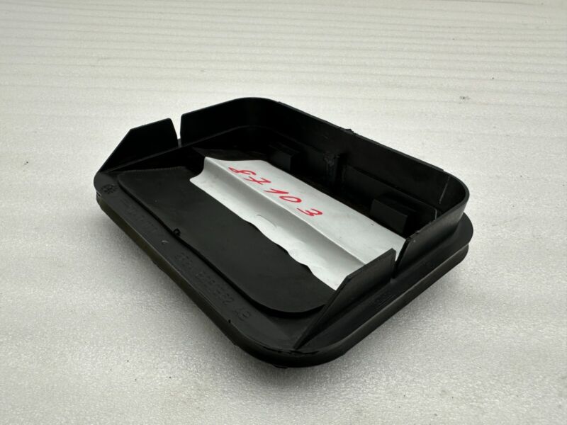 2F2A B280B62 AB 2012-2020 Tesla Model S Rear Quarter Panel Rubber Flap Extractor Air Vent Grille