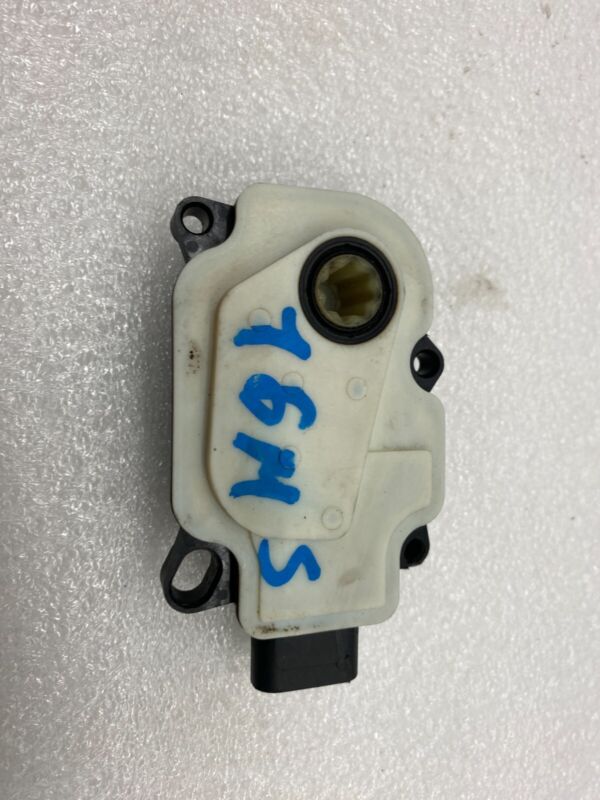 2012-2015 Tesla Model S Front Bumper Grille Vent Shutter Control Motor Actuator