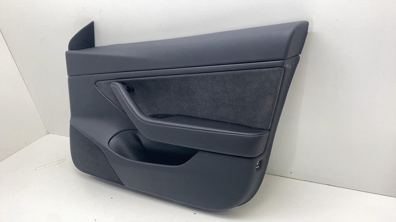 1090411-01-H ⭕ 17-20 Tesla Model 3 Front Right Interior Door Panel Trim Card OEM 1090411-01-H