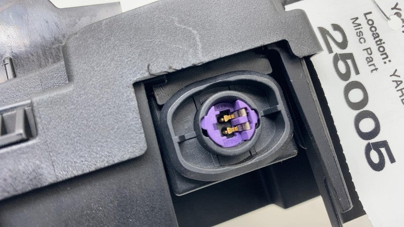 2018-2023 BMW 530e G30 Positive Battery Cable Distribution Fuse Box 68