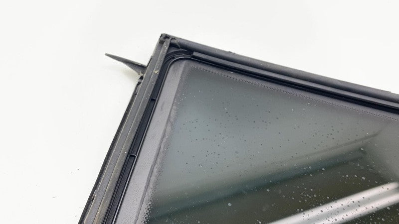 E643R009545 2016-2019 Mercedes-Benz GLE350 Rear Passenger Right Door Window Quarter Glass RH