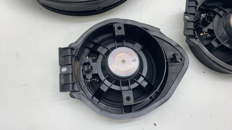 84664540 ⭕ 2025 Silverado 1500 SET of Front & Rear Door Audio Speaker 84664540/84577107