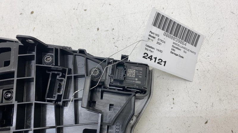 ⭕ 19-22 Audi E-Tron Front Console Monitor w/ Transmission Shifter & Co