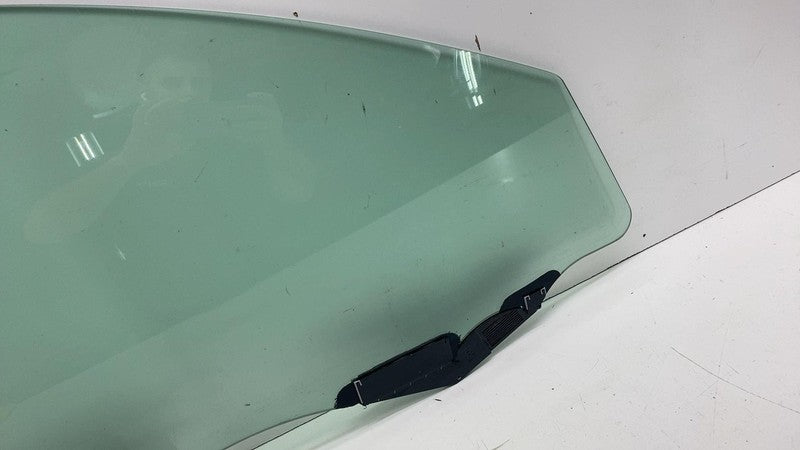 E9 43R-014955 ⭕ 2020-2021 Tesla Model Y Front Passenger Door Window Glass Right (Single Pane)