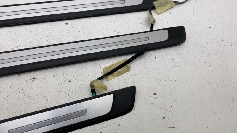 4KE947418 19-23 ETron Front/Rear Left/Right Door Step Sill Scuff Plate 4KE947427/4KE947428