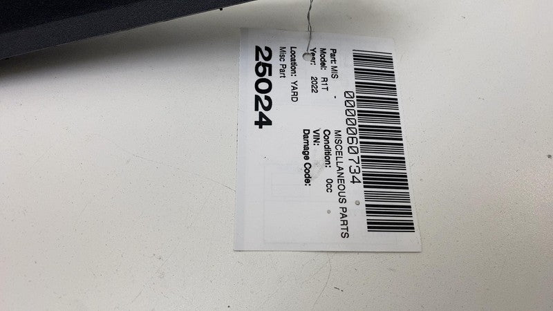 PT00028767 ⭕22-24 Rivian R1T R1S Front Hood Windshield Hider Flange Trim Molding PT00028767