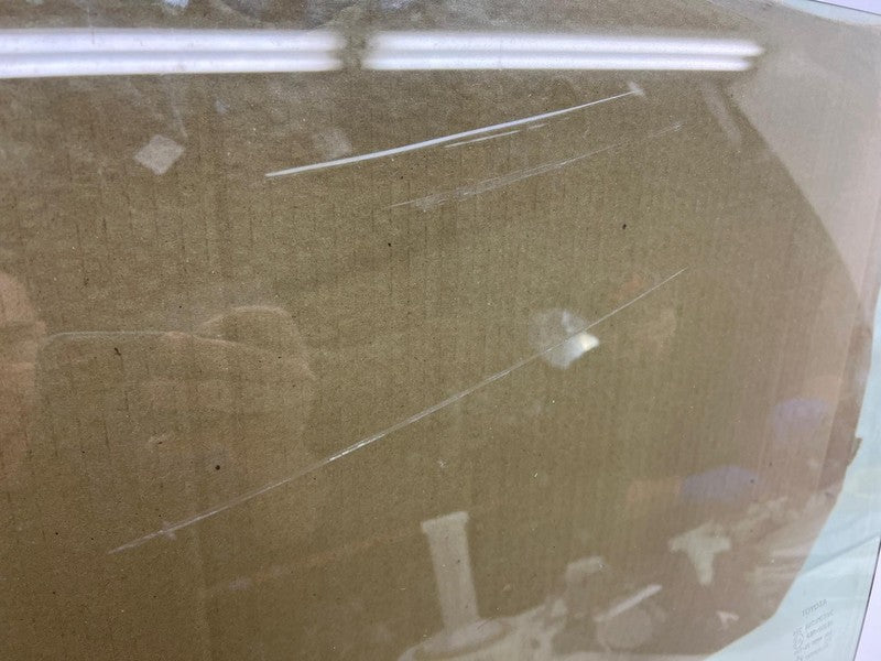 ⭕ 2018-2022 Toyota C-HR Front Left Driver Side Door Window Glass (Scratched)