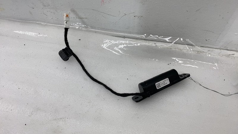 P11-J318000-00 ⭕ 2022-2024 Lucid Air Grand Touring Antenna P11-J318000-00