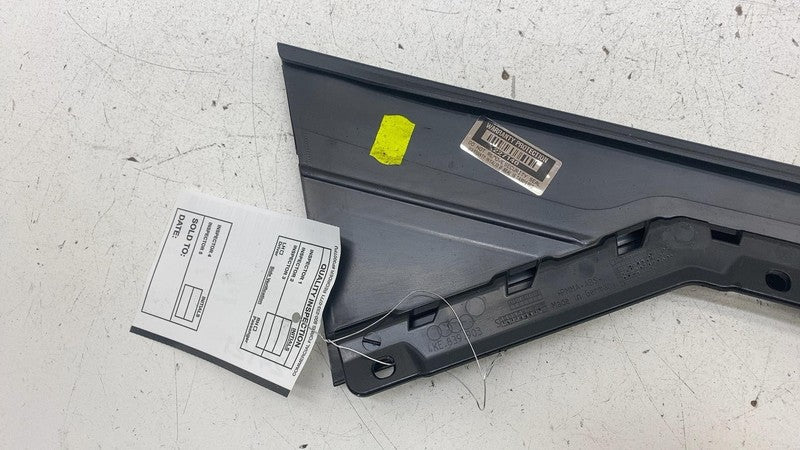 4KE 839 903 ⭕ 19-23 Audi E-Tron Rear Left Door Window Rearward Applique Molding 4KE839903