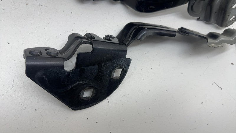 177493500B ⭕ 24-25 Model 3 Front Left & Right Hood Bonnet Hinge Closure Assist 1774935-00-B