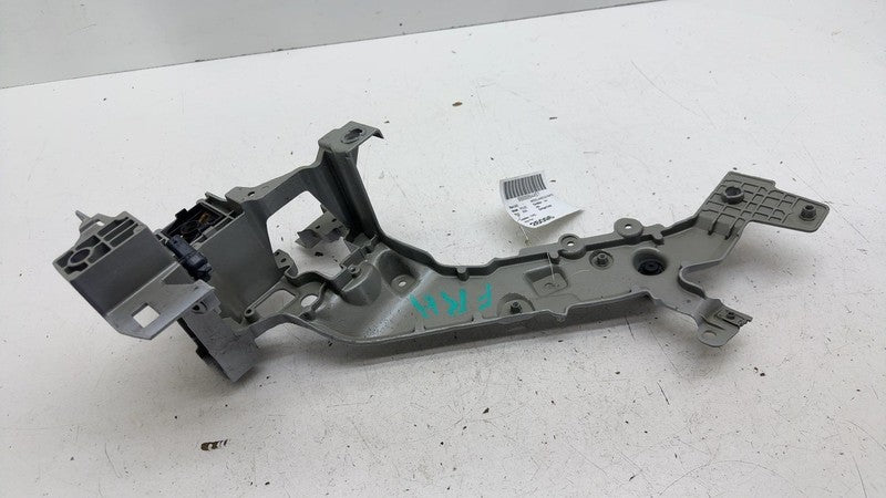 31688287 ⭕ 2021-2023 Polestar 2 Front Right Fender Carrier Mount Bracket Support 31688287