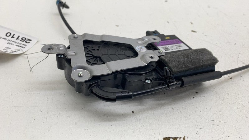 ⭕ 2025 Rivian R1S Rear Left 2nd Row Seat Walk-in & Remote Module LH PT