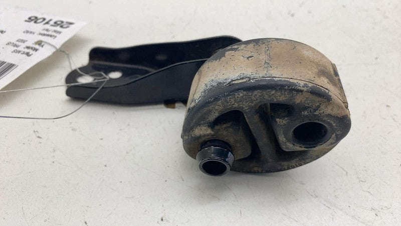 ⭕ 16-24 Toyota Prius Rear Passenger Side Exhaust Muffler Hanger w/ Bracket Right