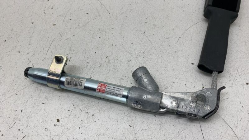 100526500B 2012-2015 Tesla Model S Front Right Seat Belt Outboard Lap Pre-Tensioner RH Assy