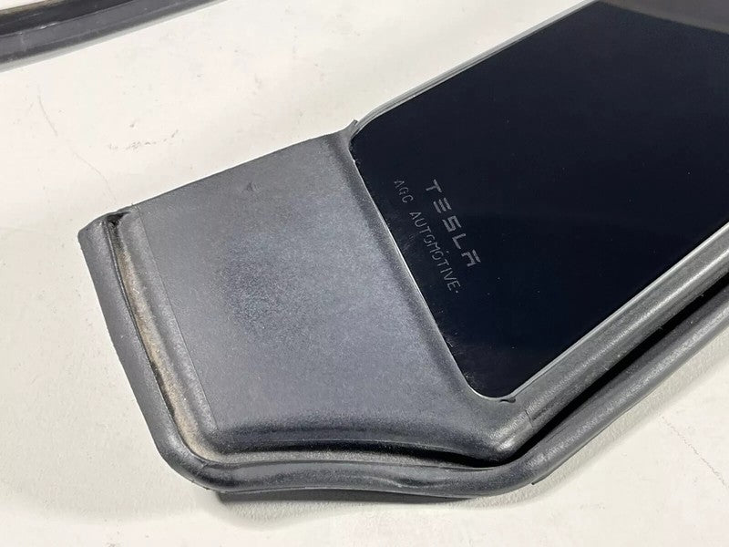 ⭕16-20 Tesla Model X Right B-Pillar Applique Trim Molding w/ Camera 10