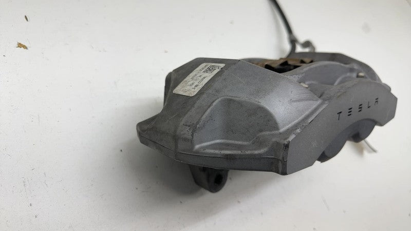 1044622-00-E ⭕ 2017-2023 Tesla Model 3 M3 Front Right Caliper w/ Brake Hose Line 1044622-00-E