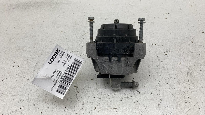6883246-02 2018-2020 BMW 530e Front Passenger Side Engine Motor Mount Bracket Support Right