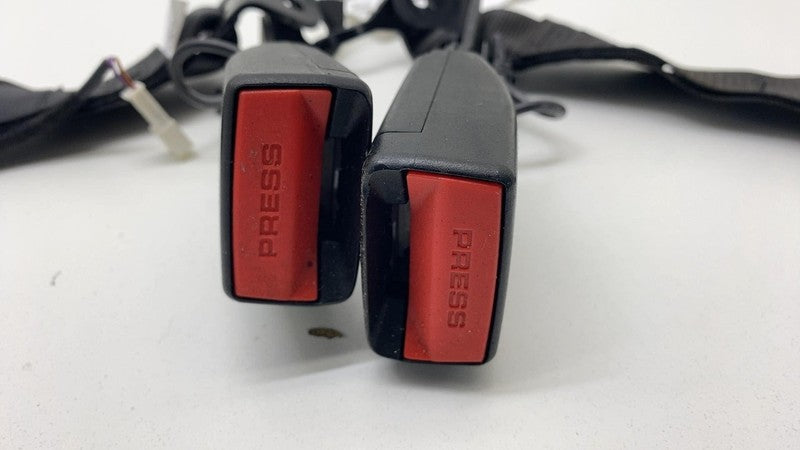 7 412 785 04 2017-2023 BMW 530e G30 PAIR Rear Left & Right Center 2nd Row Seat Belt Buckle