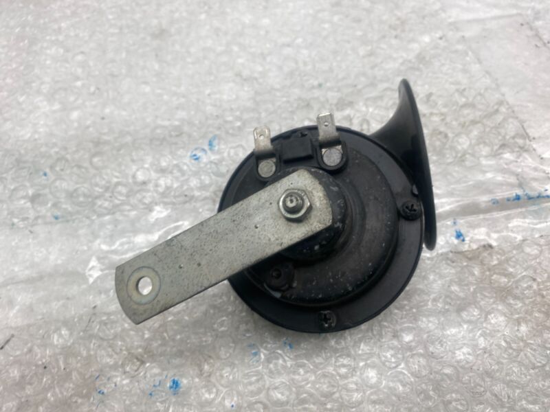 E1 0020046 2012-2020 Tesla Model S MS Seger High Pitch Tone Horn 12V 510 Hertz with Bracket