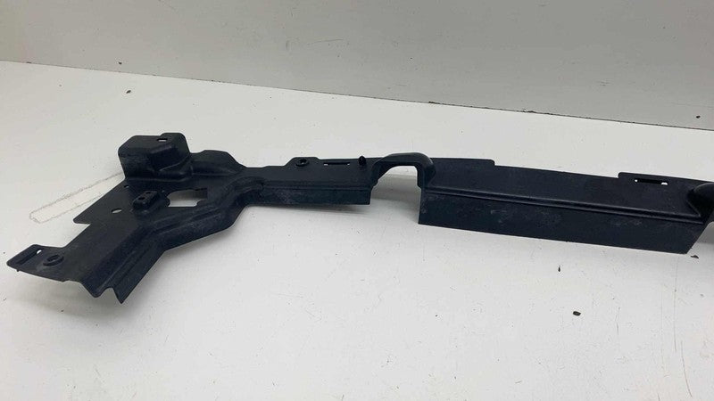 ⭕ 14-17 Range Rover Sport Engine Cooling Radiator Upper Deflector DK62