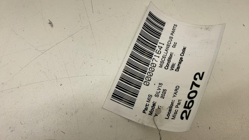 844070033 ⭕ 2025 Chevrolet Silverado 1500 Front Left Wheel Housing Bracket OEM 844070033