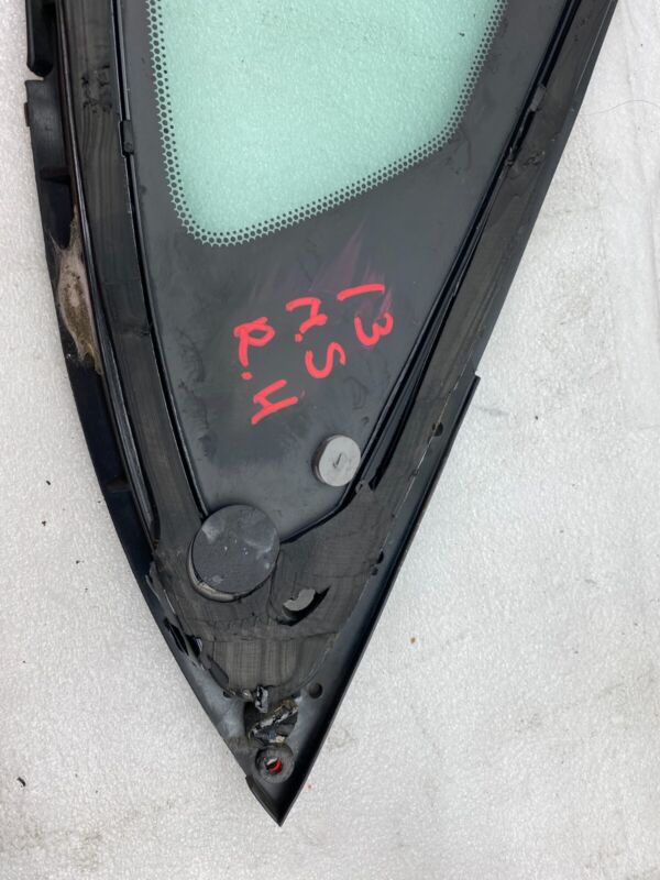 E6 43R-008010 2012-2020 Tesla Model S Rear Passenger Side Quarter Fixed Glass Right Assembly