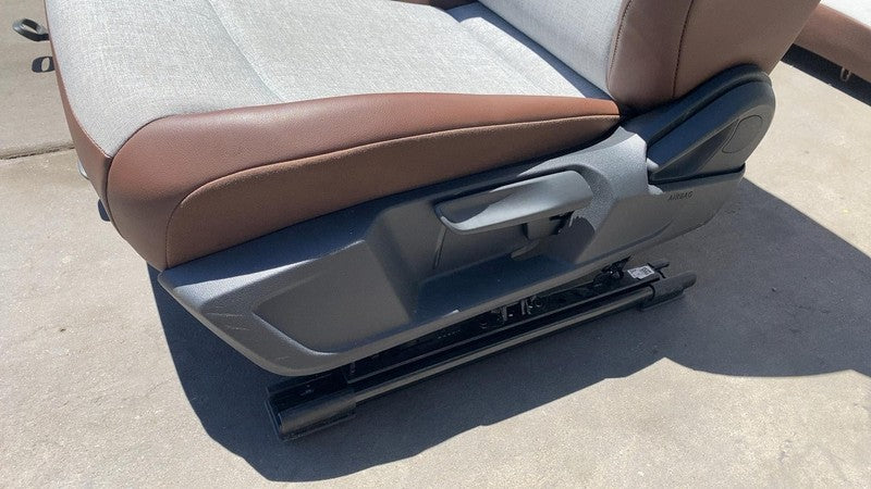 ⭕ 2021-2023 Volkswagen ID.4 Front & Rear Bucket Seat Set of 4