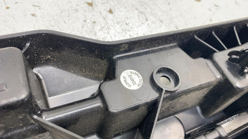 51777387343 2017-2022 BMW 530e Front Left Skirt Rocker Molding Panel Support Mount Bracket