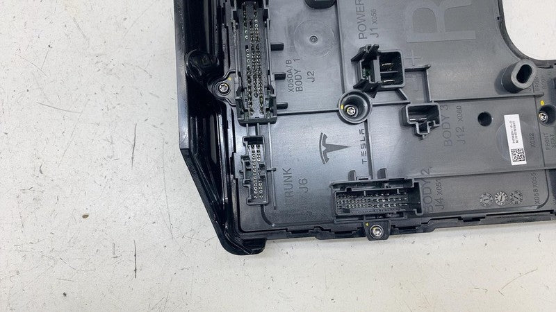 183462910D ⭕24-25 Model 3 Front Right Frunk Low Voltage Body Controller Module 1834629-10-D