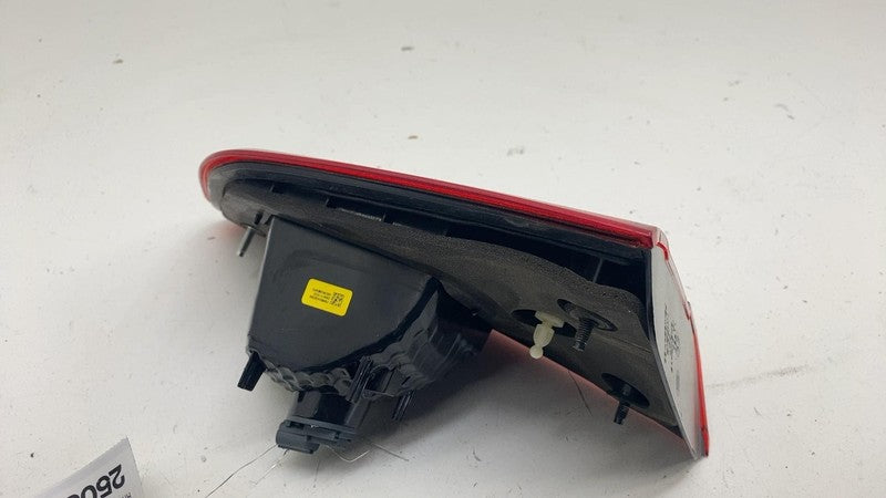⭕2018 2019 Subaru XV Crosstrek Rear Passenger Side Liftgate Taillight Lamp Right