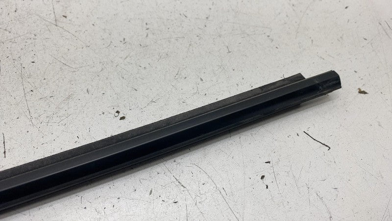 ⭕ 23-24 Toyota Prius Front Passenger Side Door Window Outer Belt Moldi
