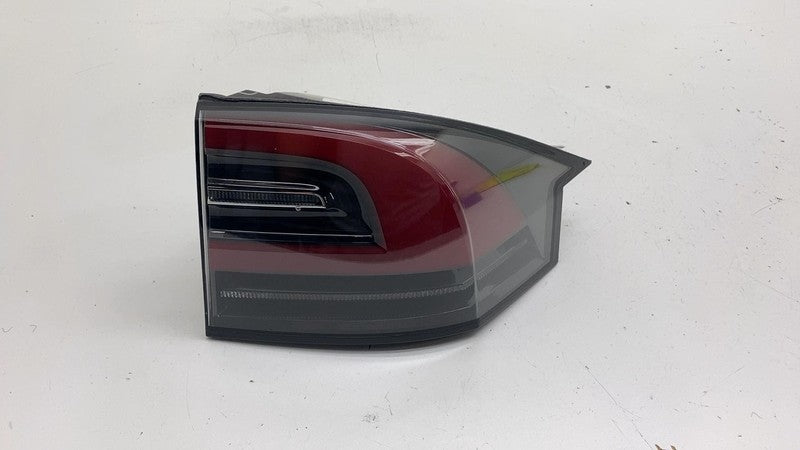103433300A 2016-2020 Tesla Model X MX Rear Passenger Side Outer Taillight Tail Lamp Right