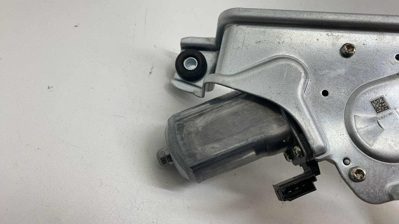 68233454AA ⭕ 17-25 Chrysler Pacifica Rear Tailgate Liftgate Glass Wiper Motor 68233454AA