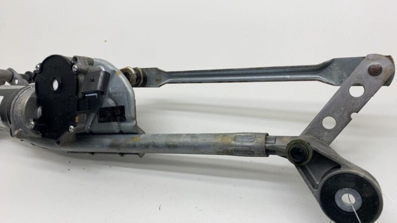 A1668202740 12-19 Mercedes-Benz GLE350 Front Windshield Wiper Transmission Linkage & Motor