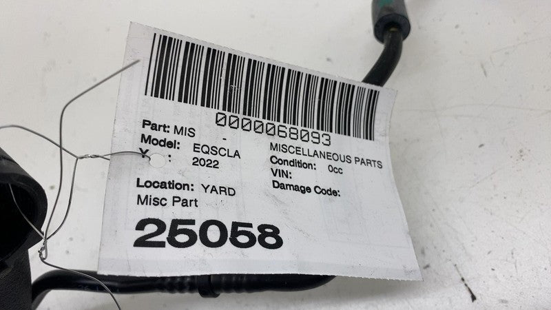 ⭕ 22 Mercedes Benz EQS450+ Breather Line w/ Heat Exchanger Hose Tube A