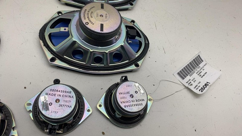 ⭕18 Chrysler Pacifica Front Rear Left & Right Door Speaker 05064358AB/