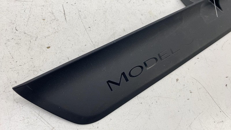 ⭕ 2024-2025 Tesla Model 3 Front Driver Side Sill Plate Assembly Left 1