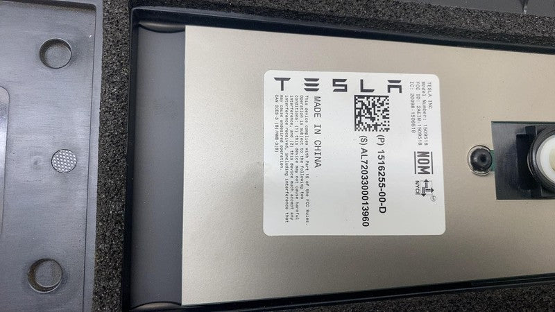 ⭕ 20-23 Model Y Left Exterior B-Pillar Applique Glass Trim LH AP3 1506