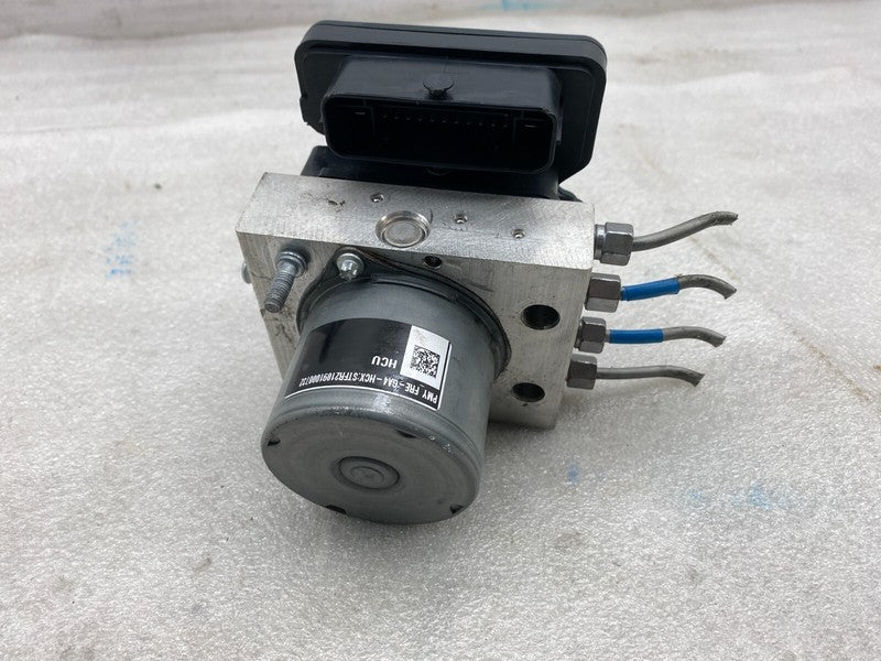 1044745 00 B ⭕ 20-24 Tesla Model Y Anti-Lock ABS Brake System Pump Unit Module 1044745-00-B