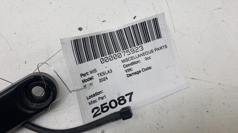 187848600A ⭕ 24-25 Tesla Model 3 M3 Front Passenger Right Windshield Wiper Arm 1878486-00-A