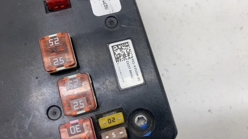 P11K3520005 ⭕ 2022-2024 Lucid Air Rear Compartment Cabin Fuse Relay Box Block P11-K35200-05