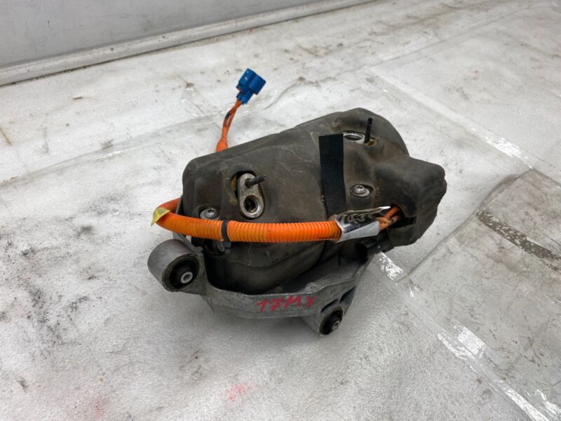 2016-2020 Tesla Model X Electric Air Conditioning A/C Compressor Pump w/ Bracket