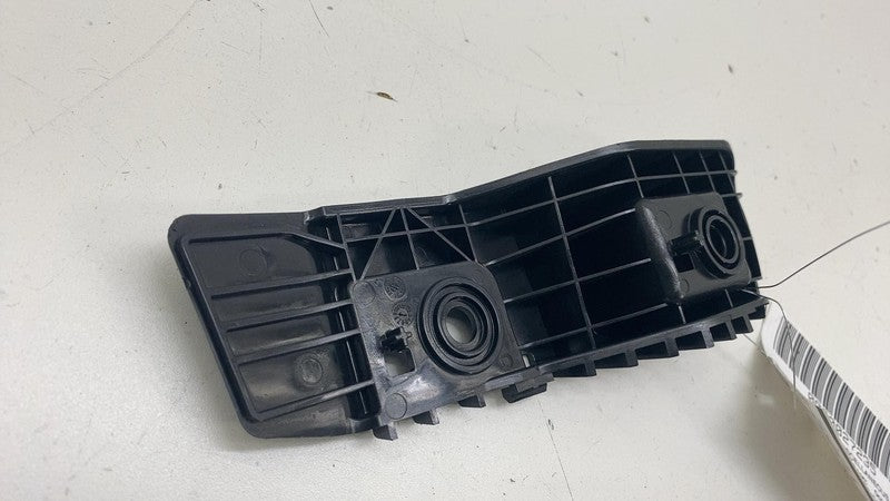 ⭕ 17-23 Model 3 Rear Left Bumper Taillamp Taillight Mount Bracket 1083
