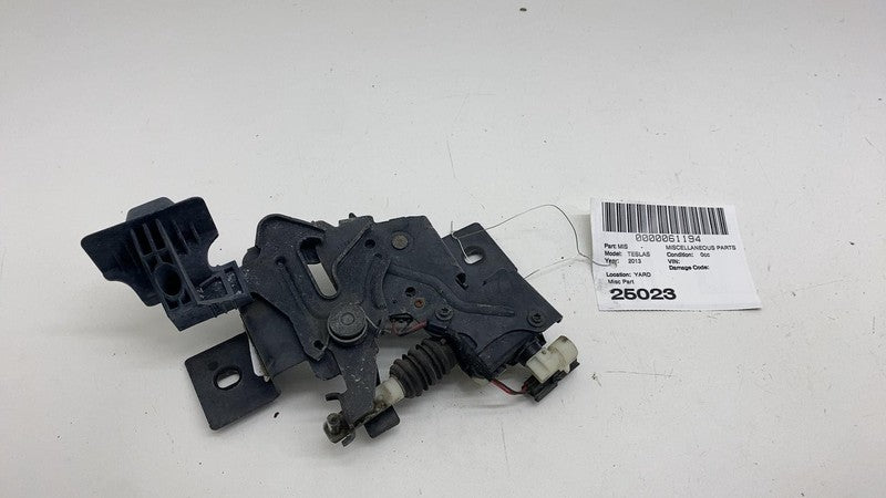 6007572-00-E ⭕ 12-15 Tesla Model S Front Frunk Hood Lock Latch Secondary Release 6007572-00-E