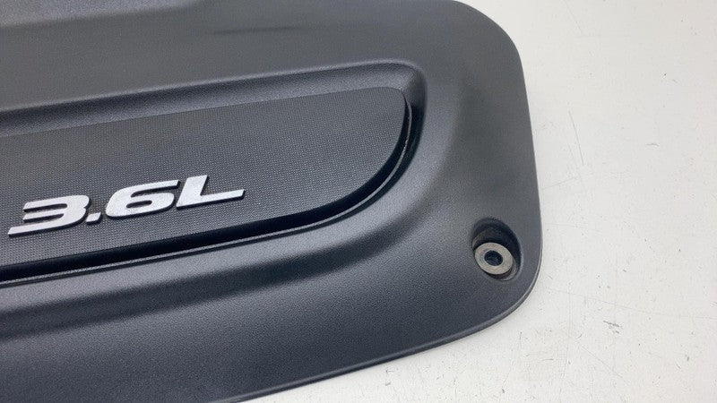 05281384AE ⭕ 2018 Chrysler Pacifica 3.6L FWD Engine Top Cover Panel Shield OEM 05281384AE