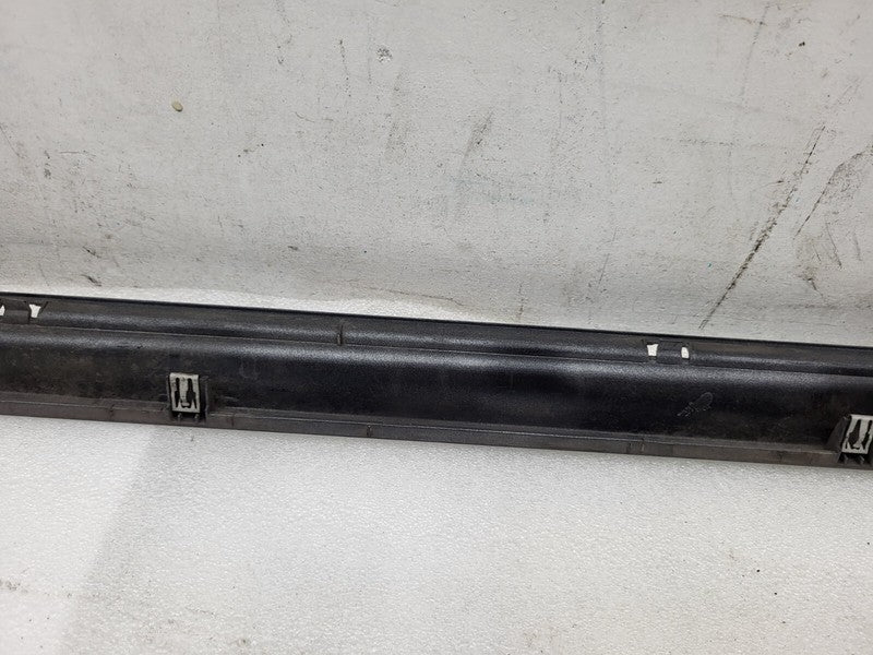 101221700F ⭕12-23 Tesla Model S Passenger Side Skirt Molding Scuff Plate Right 1012217-00-F